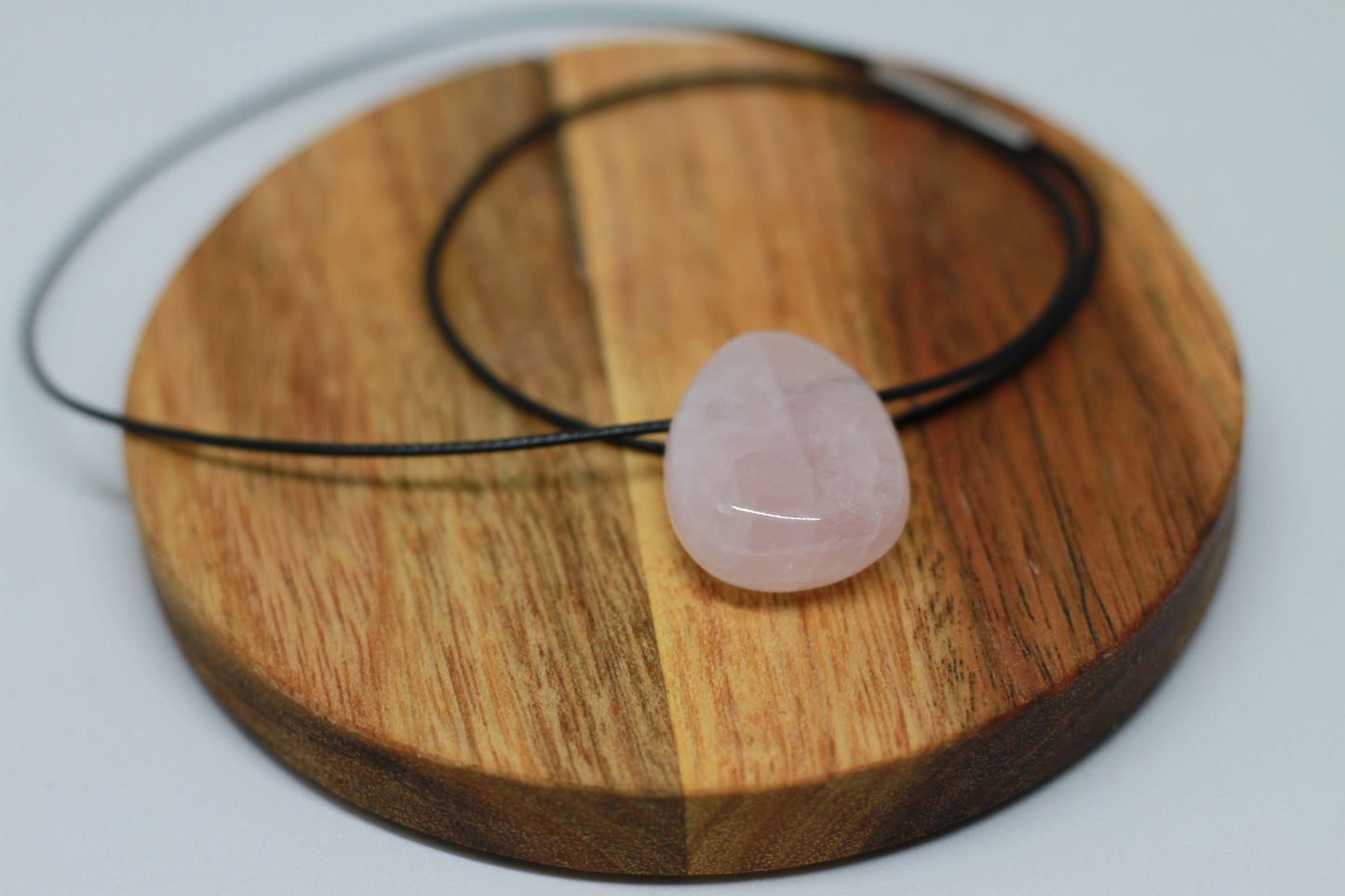 Rosenquarz Anhänger mit Kette