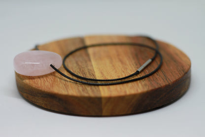 Rosenquarz Anhänger mit Kette