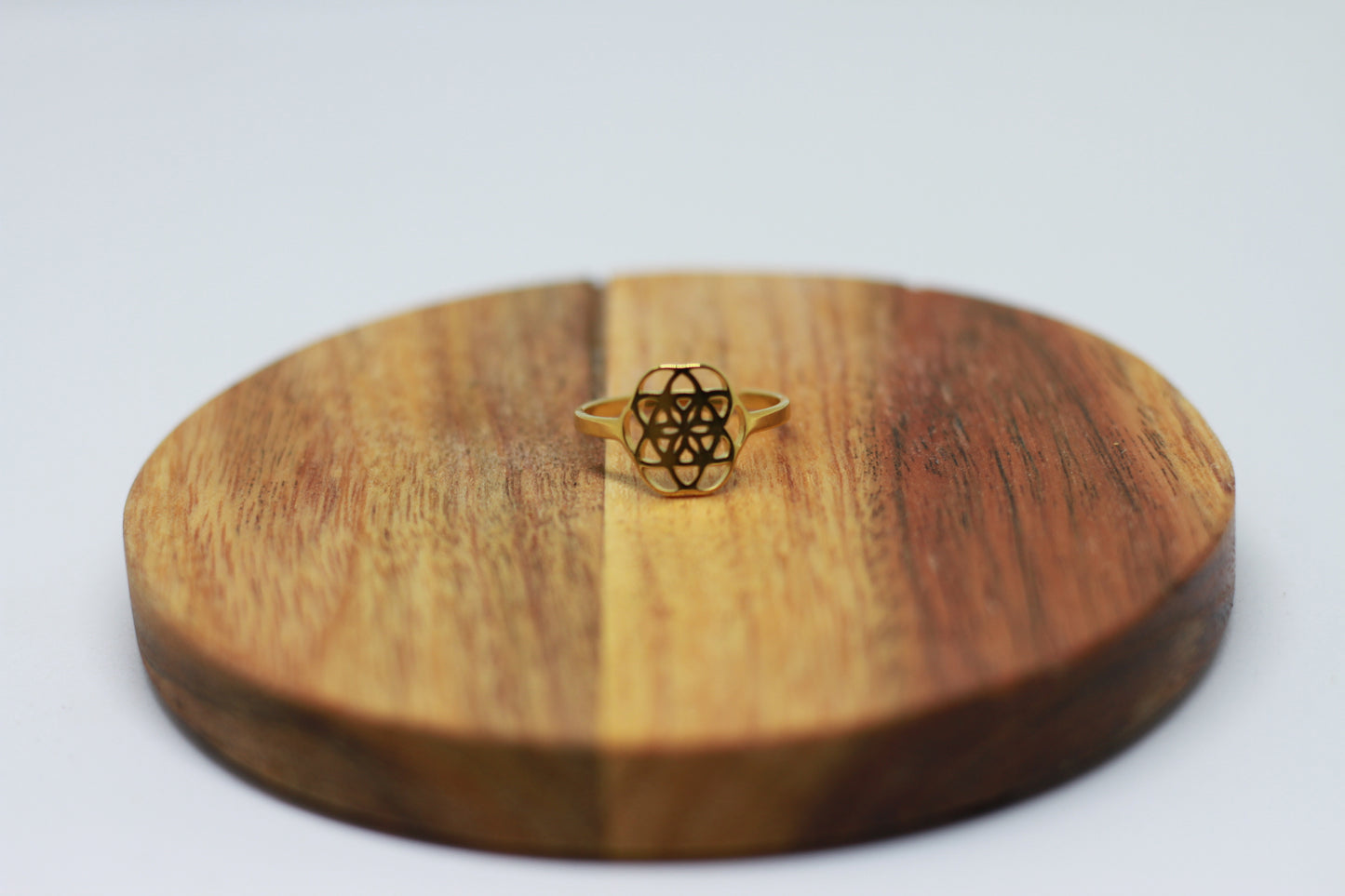 Lebensblume Edelstahl Ring vergoldet Variante 3