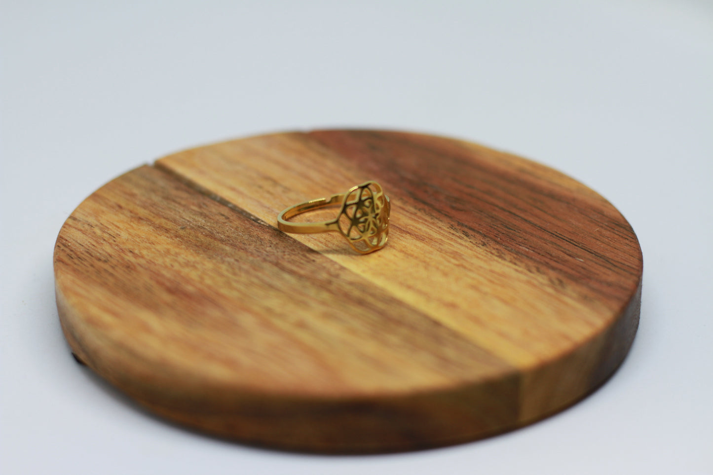 Lebensblume Edelstahl Ring vergoldet Variante 3