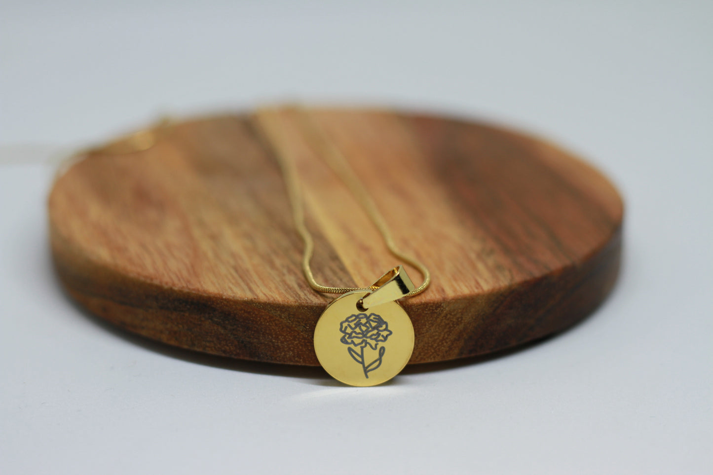 Edelstahlkette Geburtsblume Januar Nelke Gold